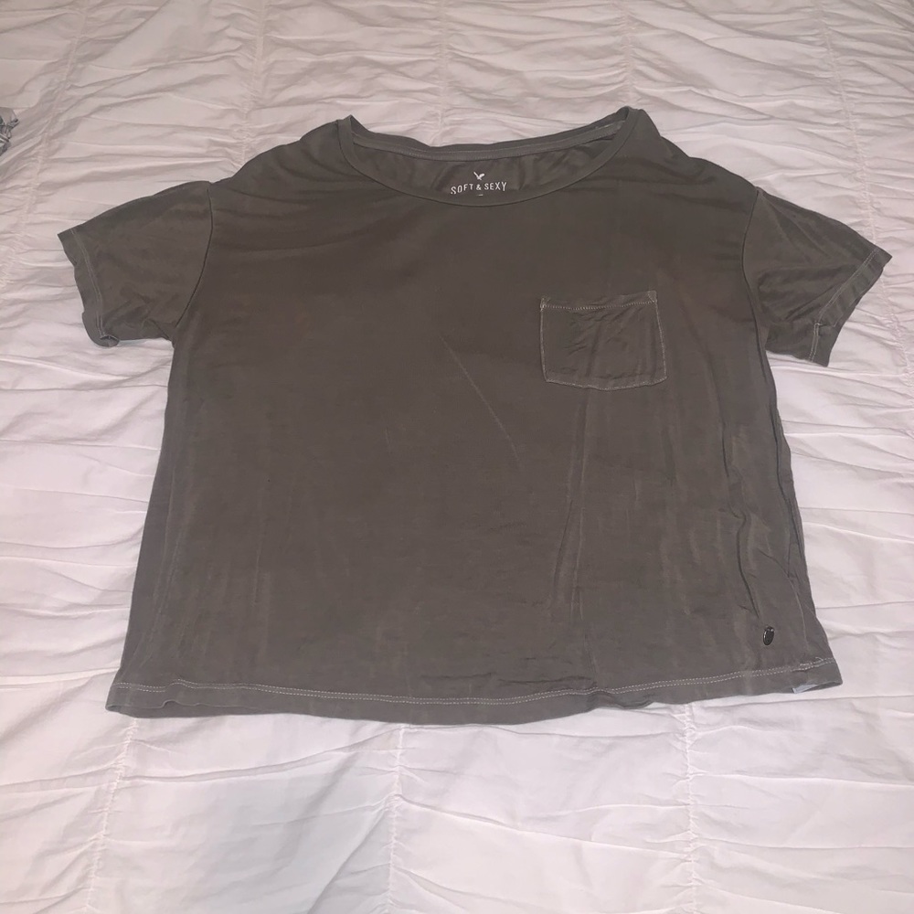 American Eagle Green T-shirt